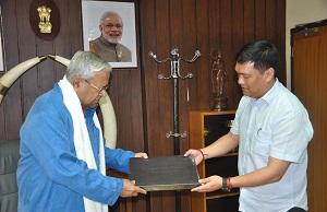 The Governor of Arunachal Pradesh Shri P.B. Acharya with the Chief Minister of Arunachal Pradesh Shri Pema Khandu at Raj Bhavan on 3rd September2017.